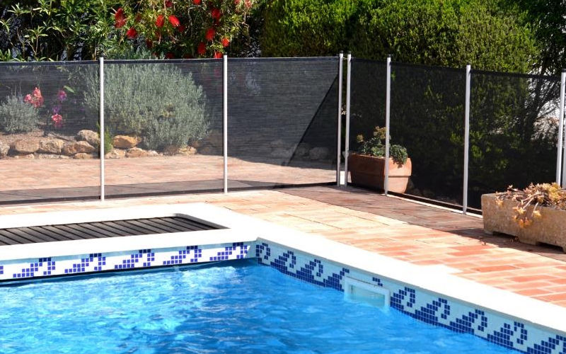 outdoor swimming pool