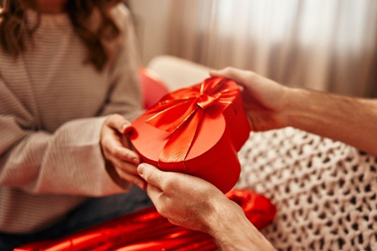 Buyer's Guide Recommends: Valentine's Day Gift Ideas